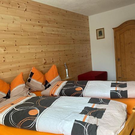 Ferienwohnung In Tschlin Mit Panoramablick Eksteriør billede