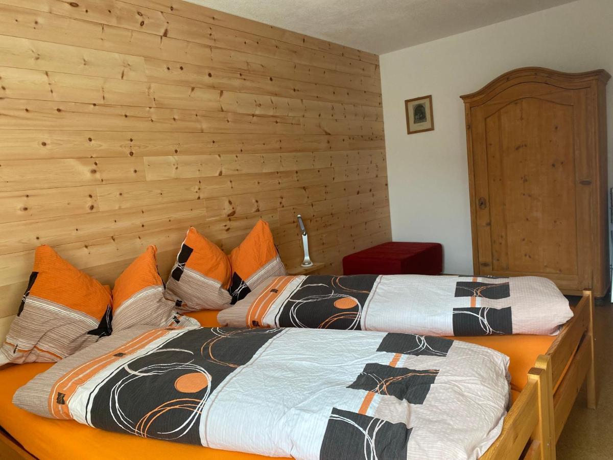 Ferienwohnung In Tschlin Mit Panoramablick Eksteriør billede