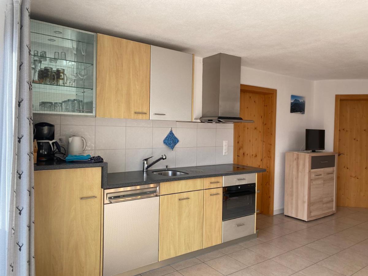 Ferienwohnung In Tschlin Mit Panoramablick Eksteriør billede